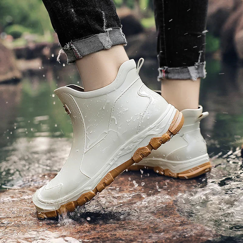 BROOKS WATERPROOF TERRAIN BOOTS