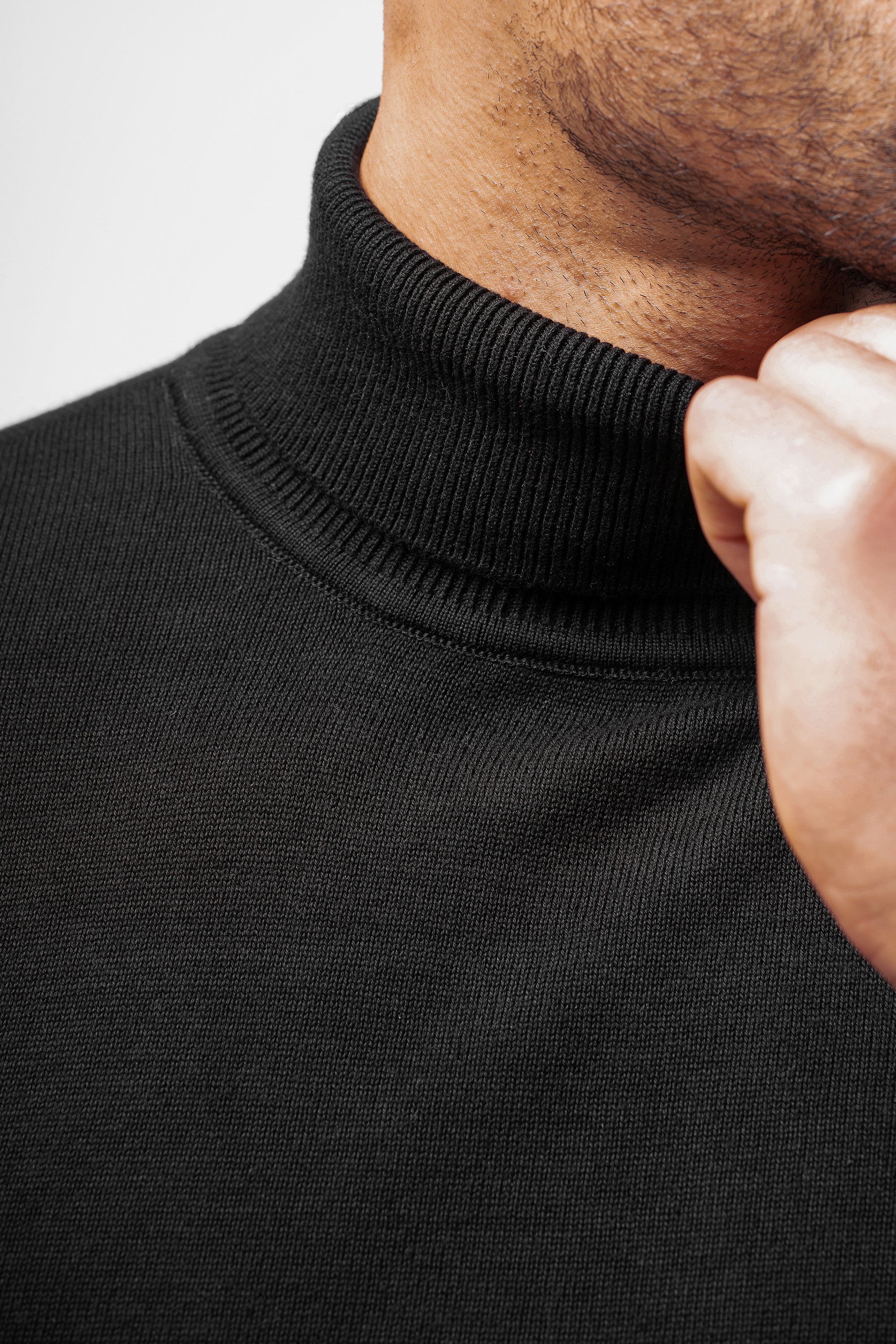 Oryzonwear Men's Black Sweater