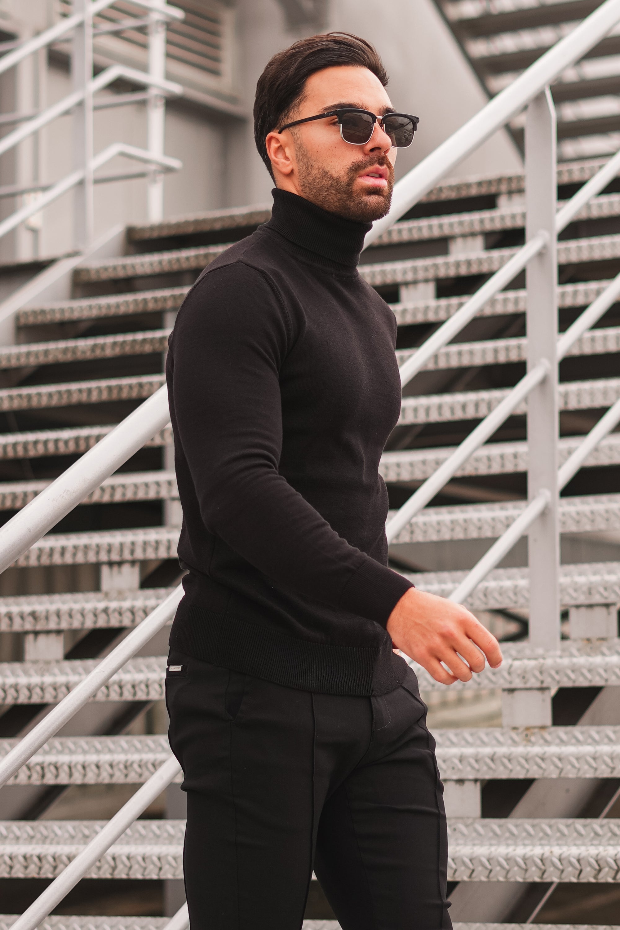 Oryzonwear Men's Black Sweater