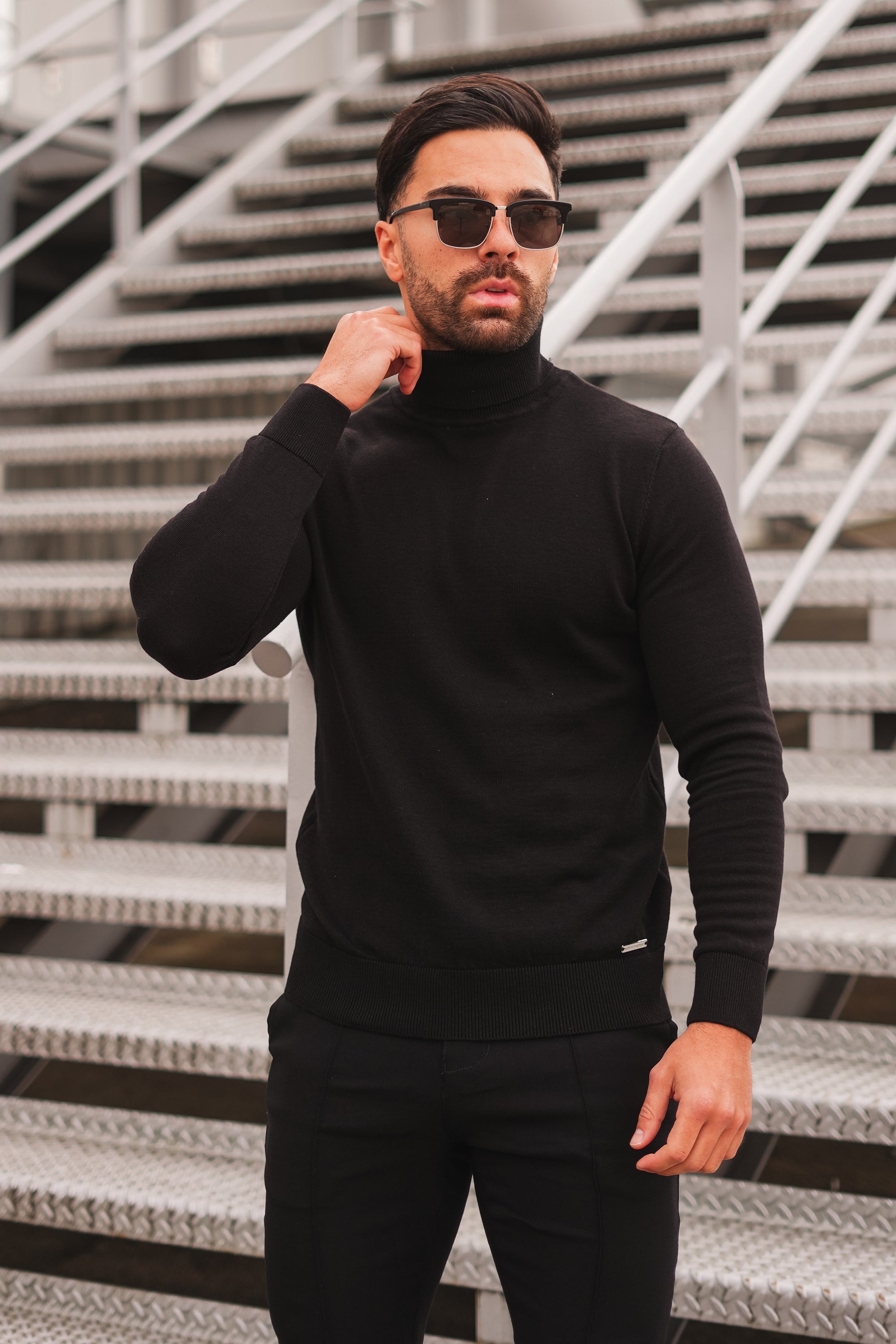 Oryzonwear Men's Black Sweater